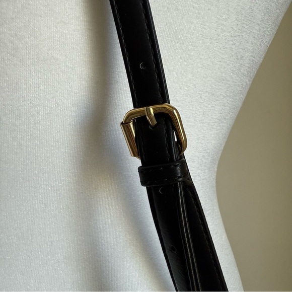 Tommy Hilfiger Nautical Stripe Canvas Vegan Leather  Adjustable Crossbody Bag - Picture 3 of 8